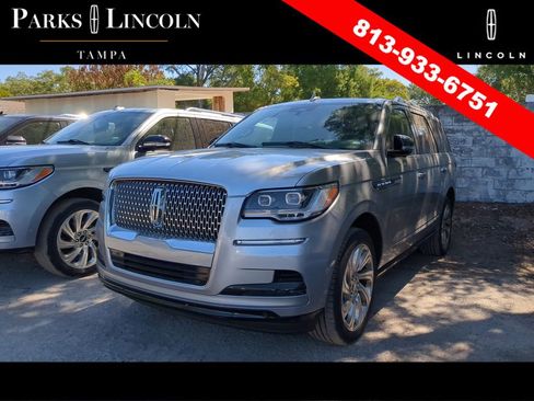 Used 2019 Lincoln Navigator Black Label AWD/4WD image 16