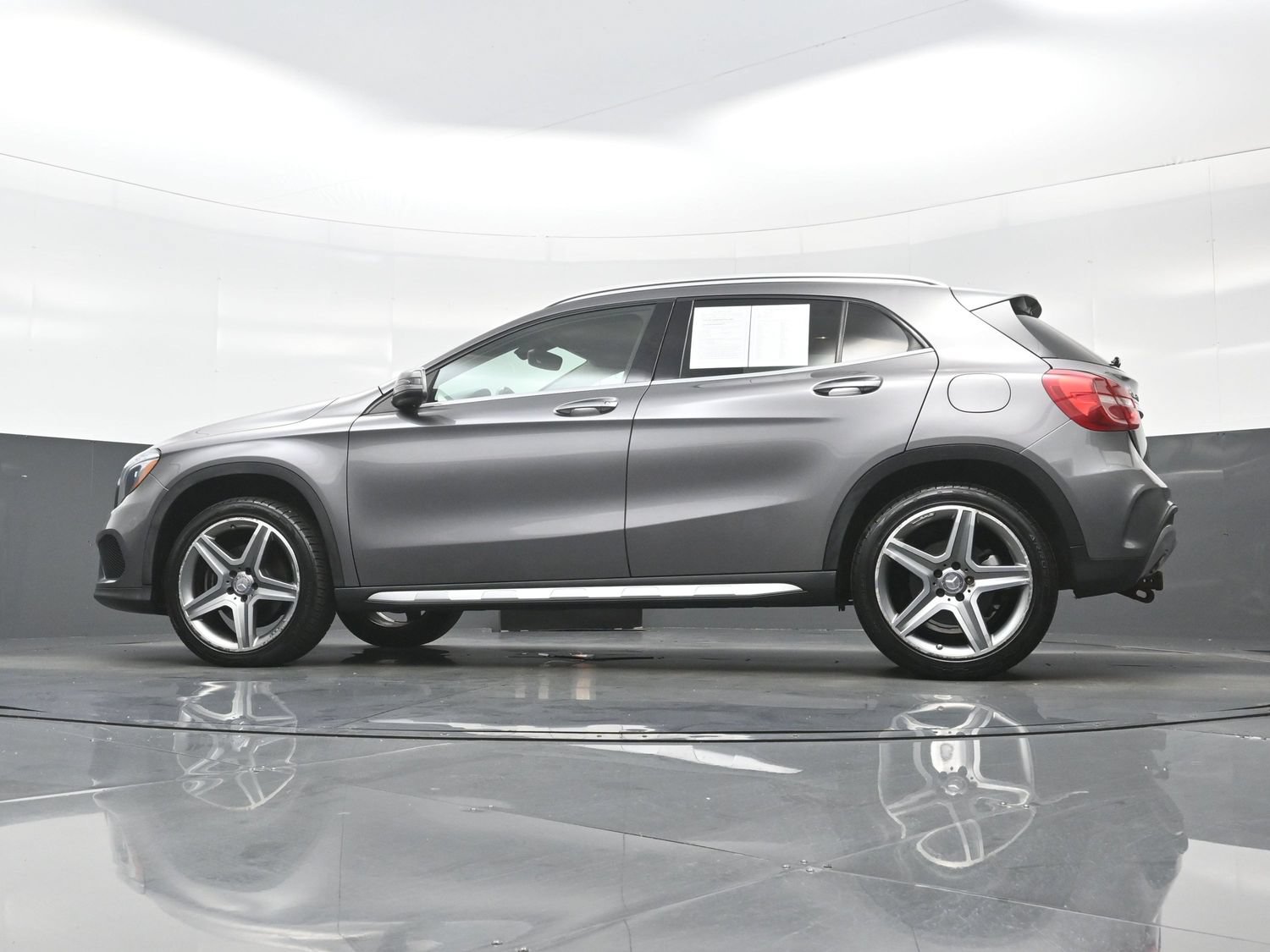 Used 2015 Mercedes-Benz GLA 250 4MATIC image 24