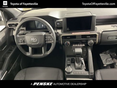New 2025 Toyota Tacoma SR5 image 5