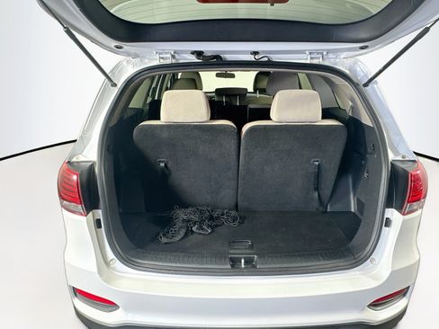 Used 2020 Kia Sorento LX FWD image 28