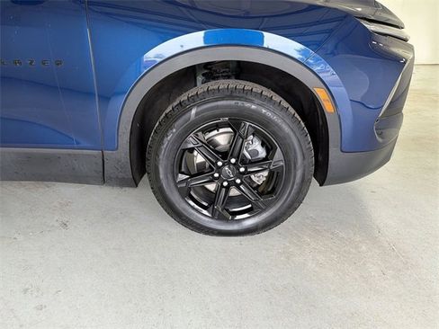 Certified 2023 Chevrolet Blazer LT w/ Convenience Package image 14