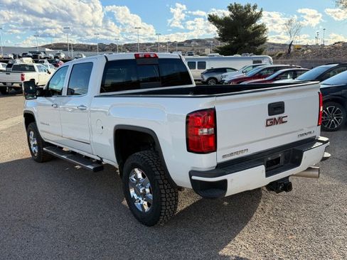Used 2019 GMC Sierra 3500 Denali w/ Duramax Plus Package image 3