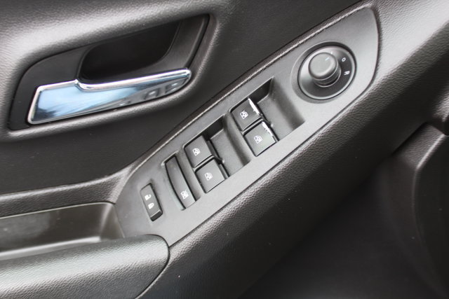 Used 2019 Chevrolet Trax LT FWD image 28