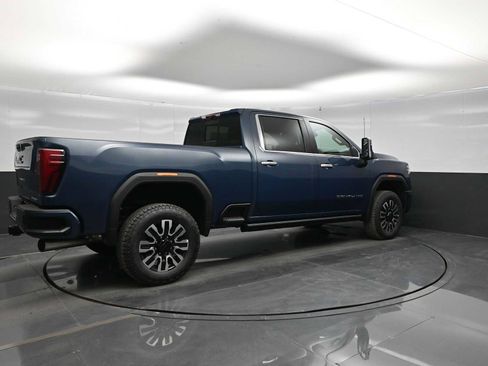 New 2026 GMC Sierra 2500 Denali Ultimate w/ Max Trailering Package AWD/4WD image 8