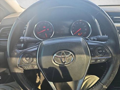Used 2020 Toyota Camry XSE image 14