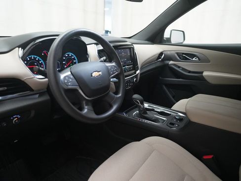 Used 2023 Chevrolet Traverse LS w/ Safety Package AWD/4WD image 8