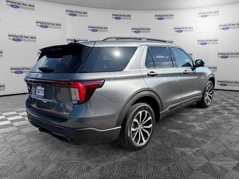 New 2026 Ford Explorer ST-Line AWD/4WD image 5