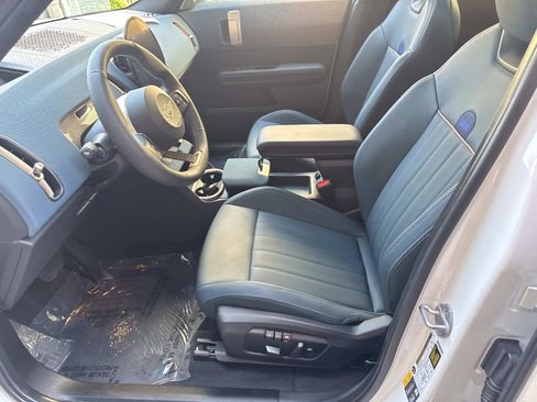 Certified 2025 MINI Cooper Countryman SE w/ Comfort Package Max AWD/4WD image 14