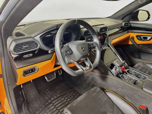Used 2024 Lamborghini Urus S AWD/4WD image 10