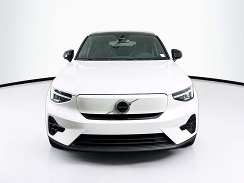 Used 2023 Volvo C40 P8 Recharge Plus w/ Climate Package image 2