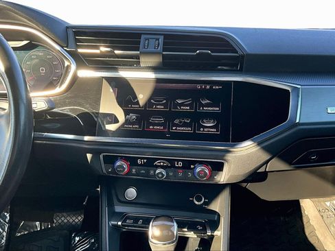 Used 2019 Audi Q3 2.0T Premium Plus image 6