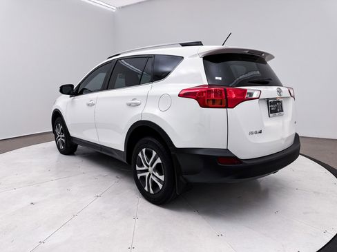 Used 2014 Toyota RAV4 LE image 10