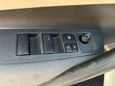 Used 2024 Toyota Corolla LE FWD image 12