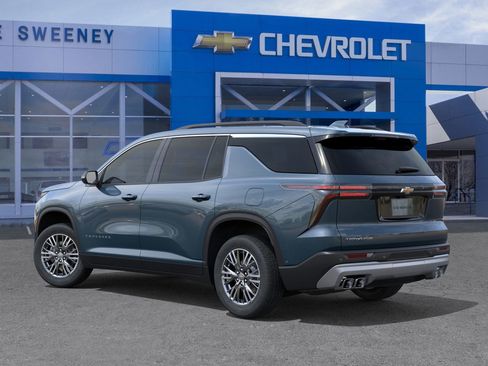 New 2026 Chevrolet Traverse LT image 3