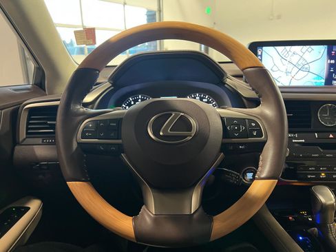 Used 2020 Lexus RX 350 AWD w/ Premium Package image 11