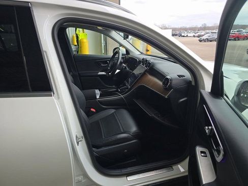Used 2024 Mercedes-Benz GLC 300 GLC 300 image 15