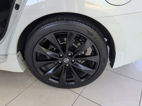 Used 2020 Nissan Maxima SR w/ Sport Mat Group image 53