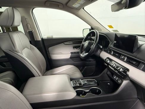 Used 2023 Honda Pilot Elite image 54