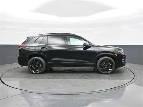 New 2026 Volkswagen Tiguan SE R-Line image 8