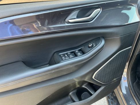 Certified 2022 Jeep Grand Cherokee L Laredo AWD/4WD image 17