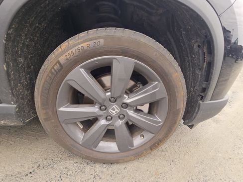 Used 2023 Honda Pilot Sport image 11