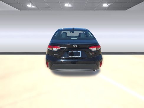 Used 2023 Toyota Corolla LE image 9