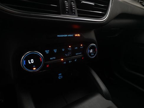 Used 2021 Ford Escape Titanium AWD/4WD image 21