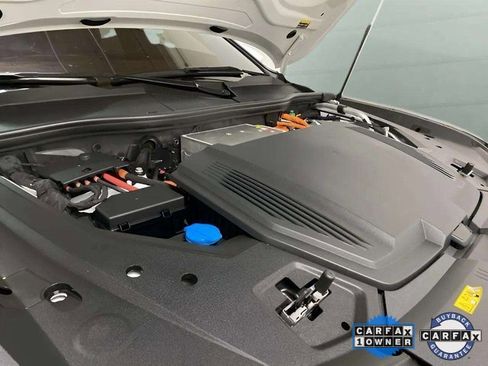 Used 2024 Audi Q8 e-tron Premium image 83