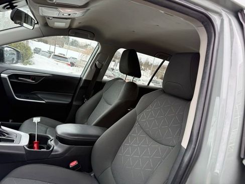 Used 2023 Toyota RAV4 XLE image 23