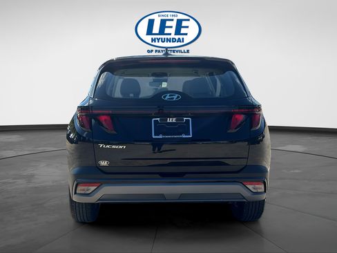 Certified 2025 Hyundai Tucson SE FWD image 5