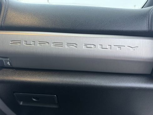 Used 2018 Ford F250 Platinum w/ Platinum Ultimate Package image 38