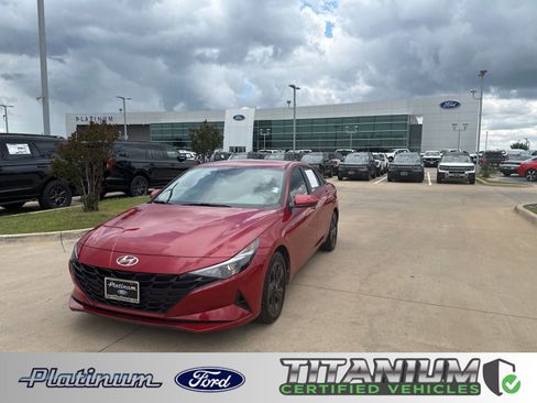Used 2023 Hyundai Elantra SEL FWD image 1