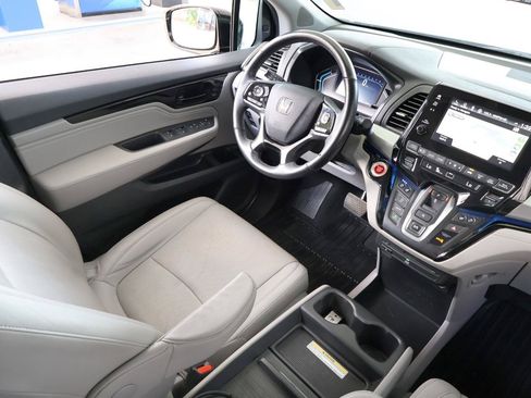 Used 2019 Honda Odyssey Elite image 15