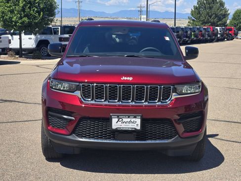Used 2026 Jeep Grand Cherokee Laredo X AWD/4WD image 6
