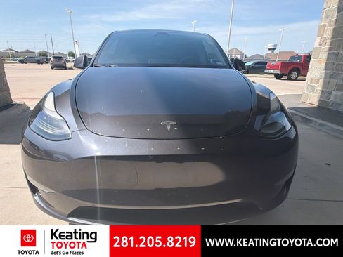 Used 2024 Tesla Model Y Long Range AWD/4WD image 8