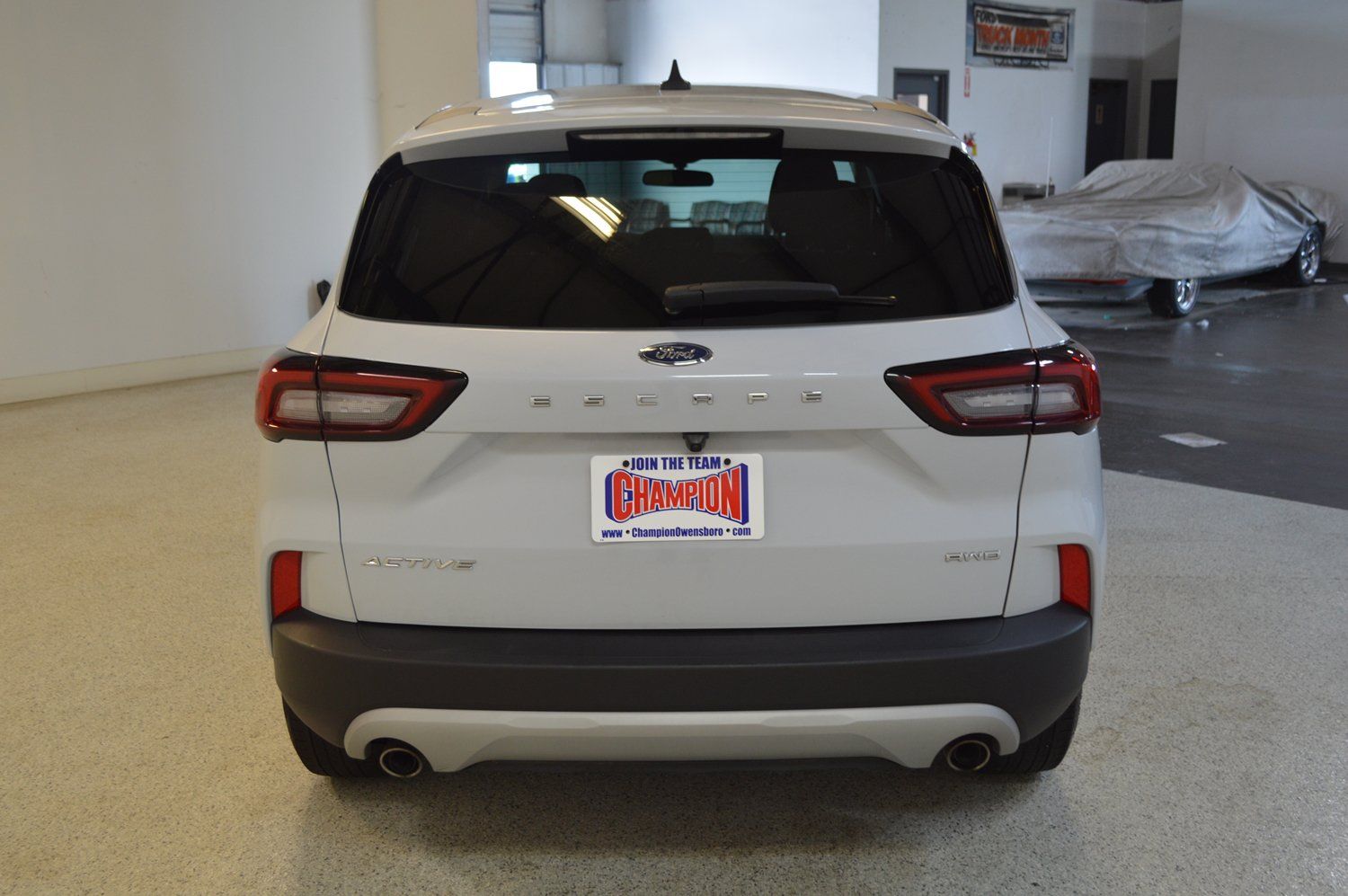 Used 2025 Ford Escape Active AWD/4WD image 4