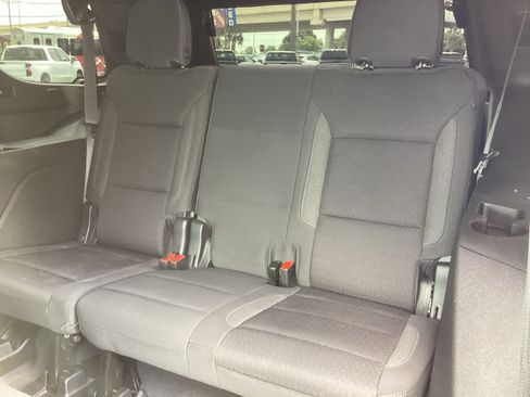 Used 2024 Chevrolet Tahoe LS image 28