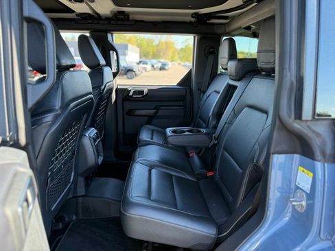 Used 2025 Ford Bronco Badlands AWD/4WD image 16