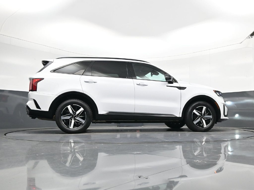 Used 2023 Kia Sorento EX w/ Panoramic Sunroof Package FWD image 27