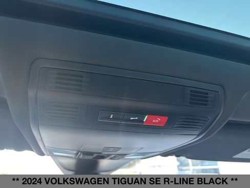 Used 2024 Volkswagen Tiguan SE R-Line image 38