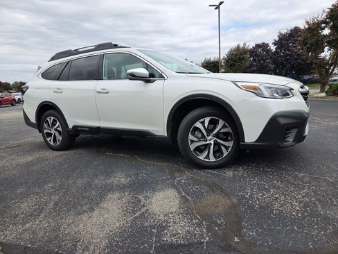 Used 2020 Subaru Outback Touring XT AWD/4WD image 2