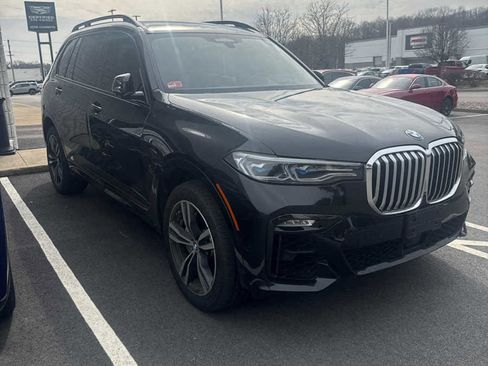Used 2019 BMW X7 xDrive50i w/ M Sport Package image 1
