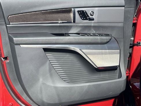 New 2026 Cadillac Vistiq Luxury image 14