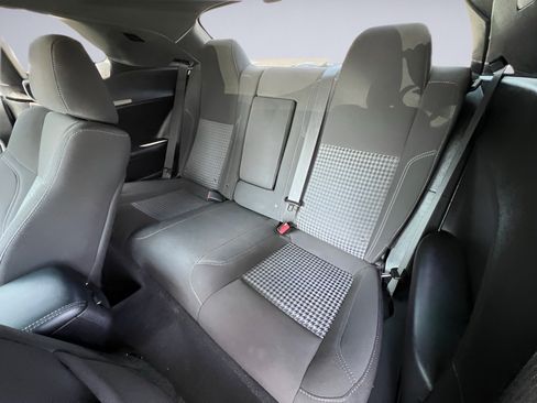 Used 2021 Dodge Challenger SXT RWD image 14