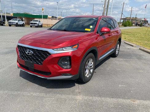 Used 2019 Hyundai Santa Fe SEL image 3