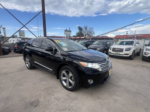 Used 2011 Toyota Venza AWD w/ Convenience Pkg image 3