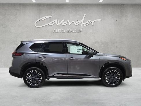 New 2026 Nissan Rogue Platinum image 17