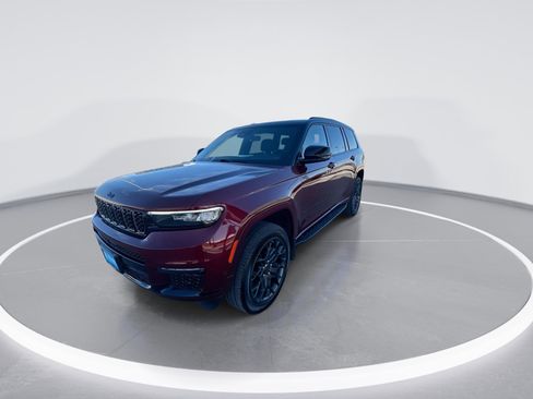 Used 2024 Jeep Grand Cherokee L Summit image 4