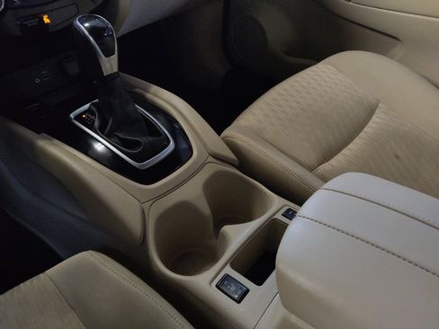 Used 2019 Nissan Rogue SV w/ Premium Package AWD/4WD image 26