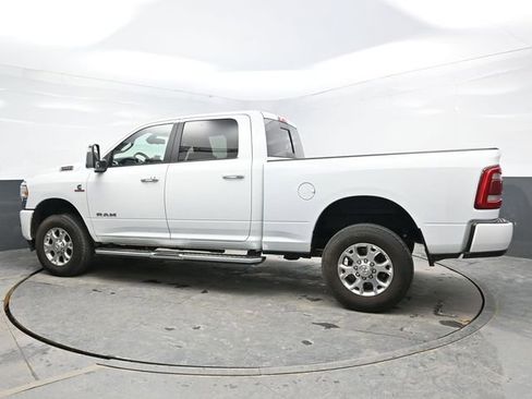 Used 2024 RAM 2500 Laramie AWD/4WD image 4